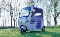 前脸搭载“花瓣式”LED透