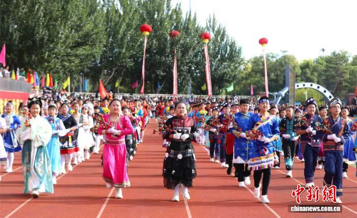 民族+体育融合在梅里斯达斡尔族区运动会上绽放
