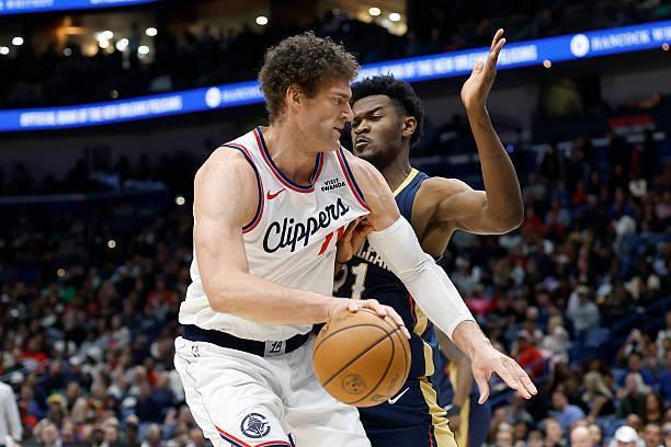 快船三连败洛佩斯低迷引质疑 教练用人策略遭质