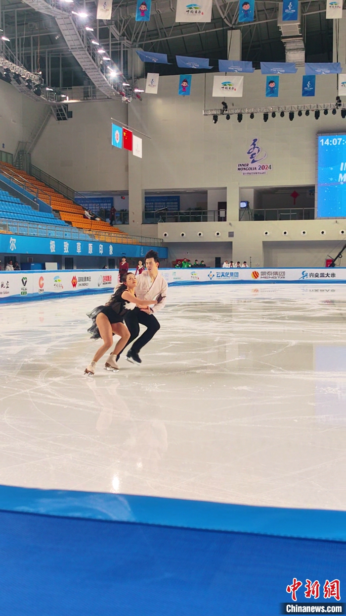 柳鑫宇海外账号遭恶意盗号 王诗玥紧急声明报警