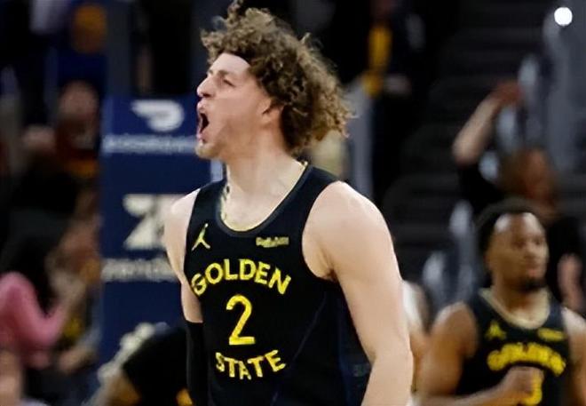 勇士第二节失势难翻盘 库里巴锡联手力挽狂澜