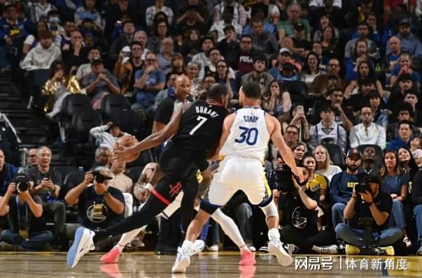 库里三分未中勇士功亏一篑 杜兰特精准传球助火