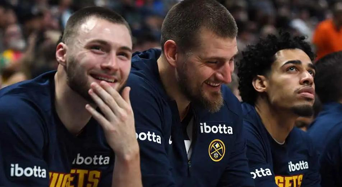 约基奇三双助掘金豪取10连胜 灰熊延续连败颓势