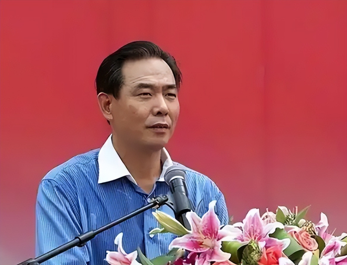 蔡振华功勋奖与国乒男队失利形成鲜明对比